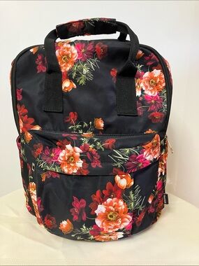 Bentley Tracker Backpack Black w/Floral Print